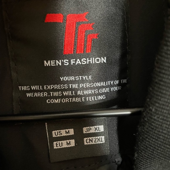 TBMPOY Men’s Fashion LightweightBlack Bomber Jacket Size Medium Like New - Picture 2 of 11